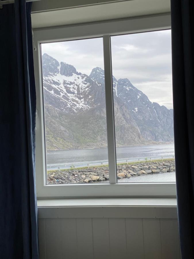 Fast Hotel Henningsvær Eksteriør billede